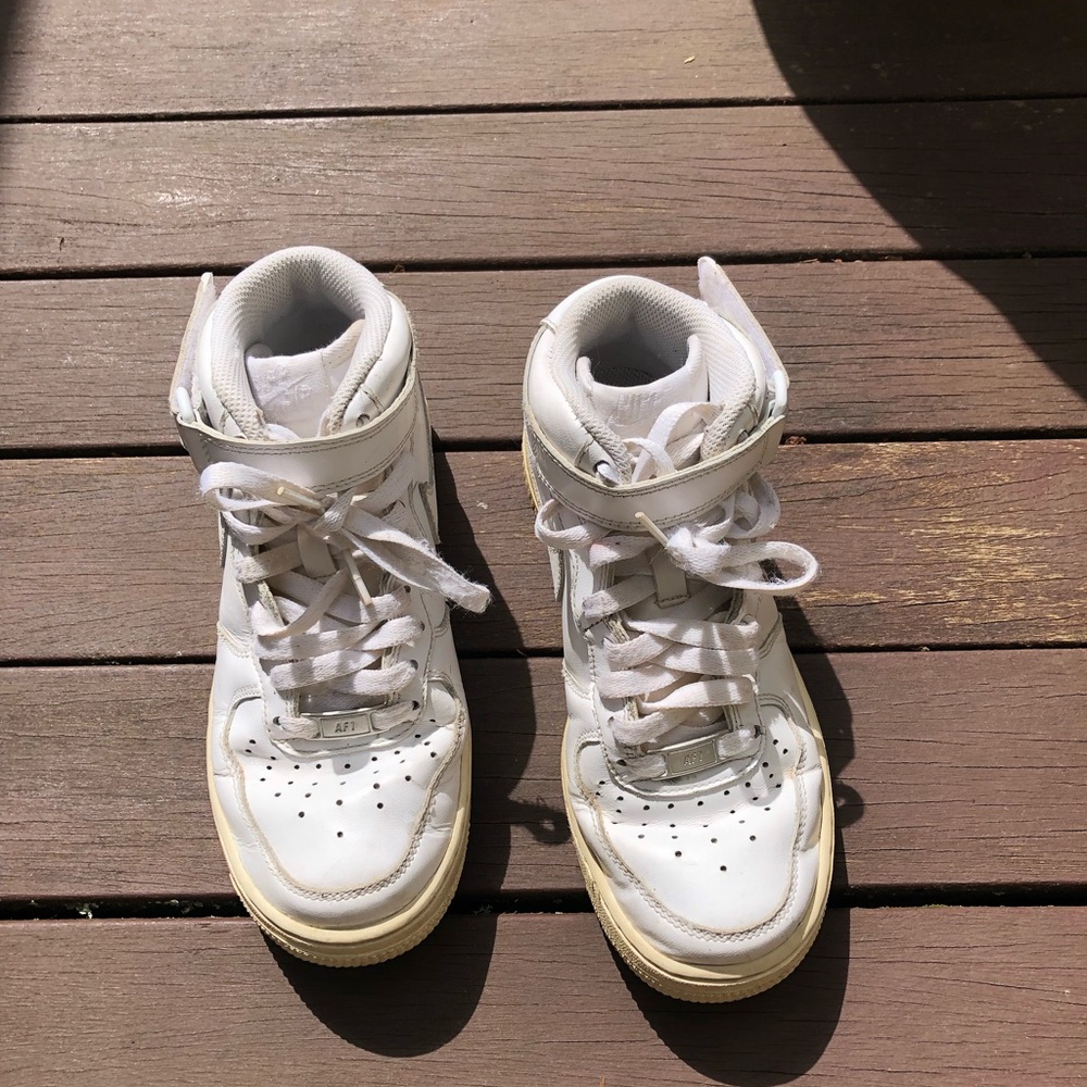 White Nike Air Force high top